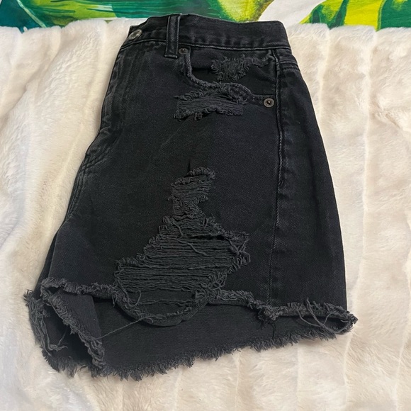 American Eagle Sz 2 Black Distressed High Rise Beach Concert Summer Mom Shorts - Picture 2 of 12